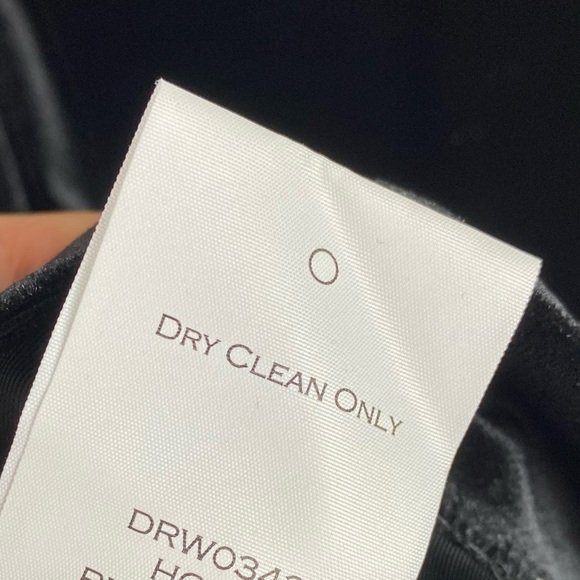 Draper James Black Velvet Ruffle Cap Sleeve Dress size 8 - Picture 8 of 12